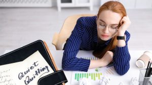 Quiet quitting, job situationship e coinvolgimento ai minimi: come leggerli con DISC e Forze Motivazionali